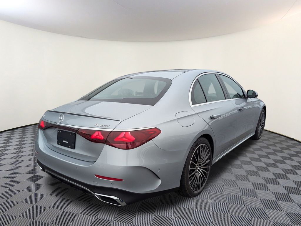 2026 Mercedes Benz E 350 Hybrid photo 3