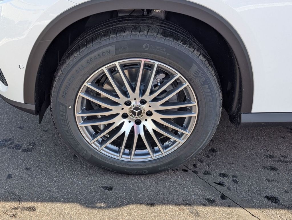 New 2026 Mercedes-Benz GLC 300 4MATIC SUV