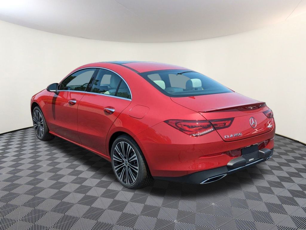 2023 Mercedes Benz CLA 250 4MATIC photo 4