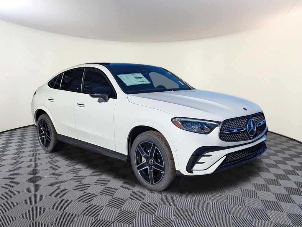 2026 Mercedes-Benz GLC Coupe GLC 300's photo