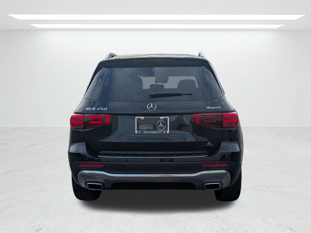 2025 Mercedes-Benz GLB Base - Photo 9