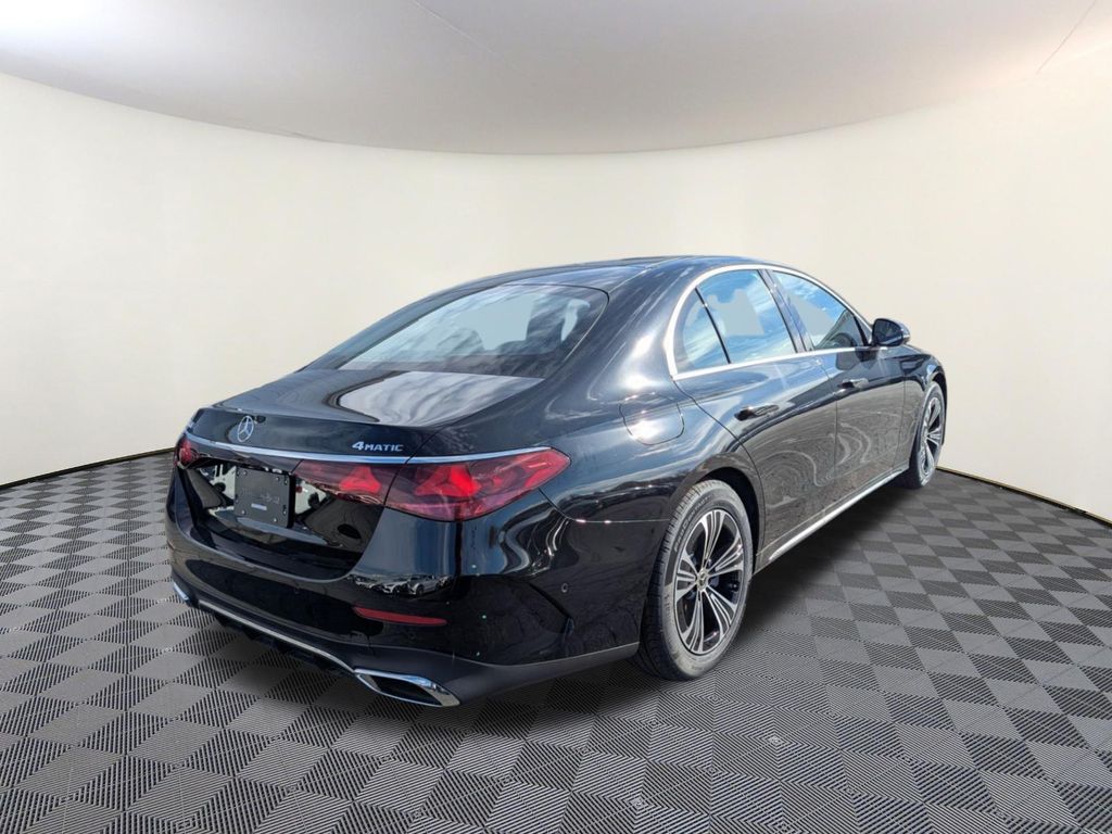 2026 Mercedes Benz E 350 Hybrid photo 3