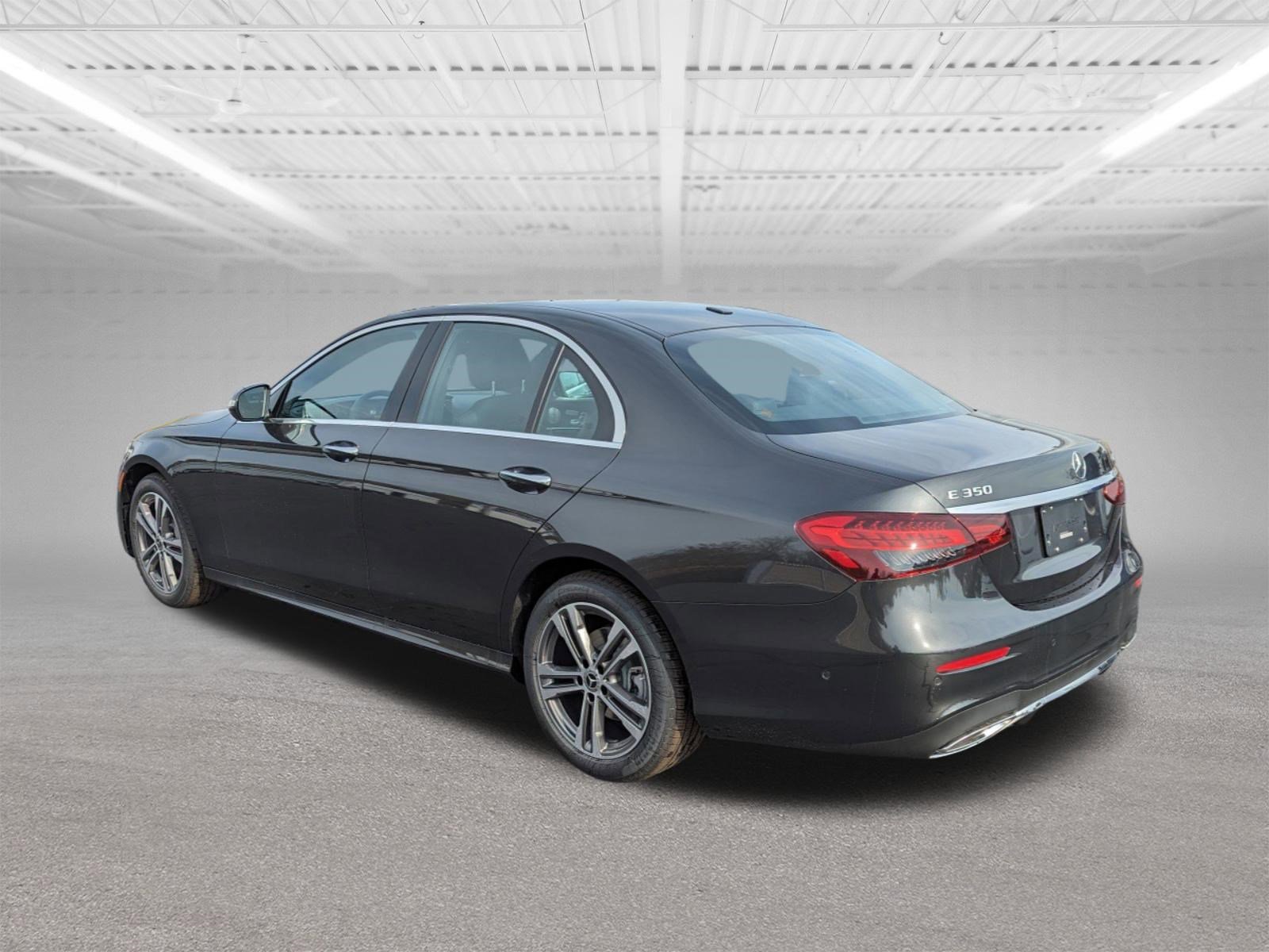 2023 Mercedes Benz E 350 4MATIC Sedan photo 4