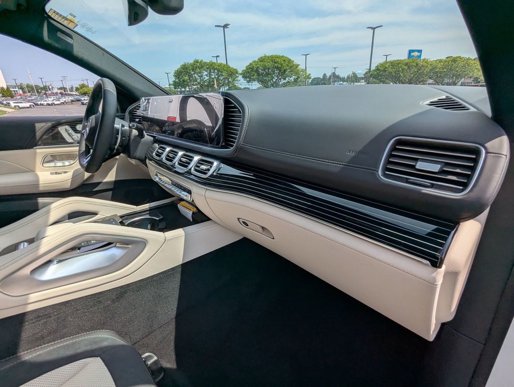 2025 Mercedes-Benz GLE Coupe GLE 53 AMG - Photo 24