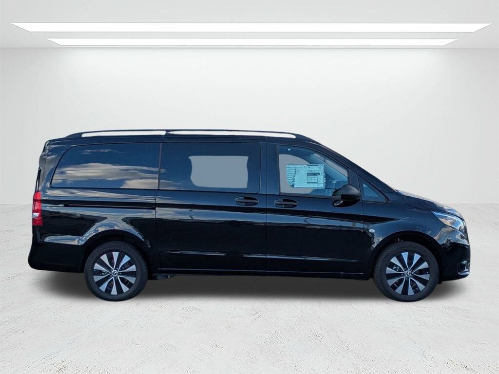 Used 2023 Mercedes-Benz Metris Passenger Minivan/Van
