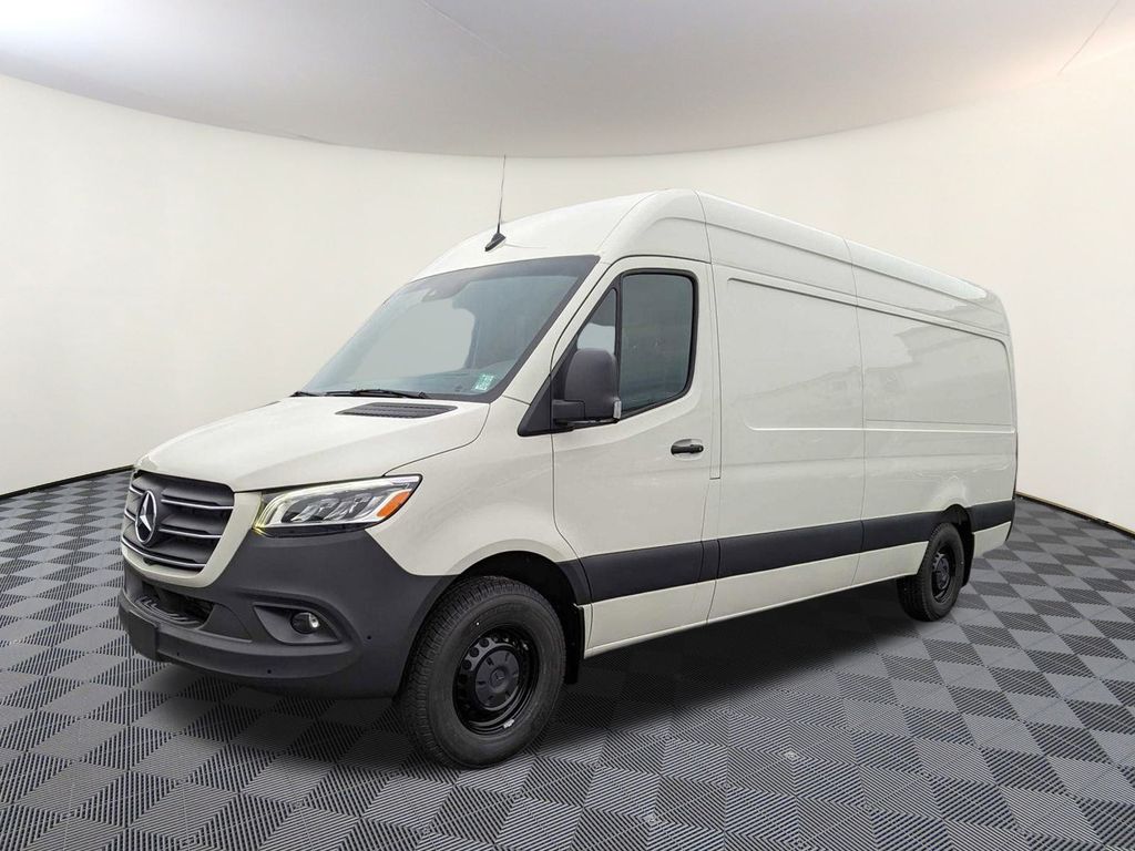2024 Mercedes-Benz Sprinter Crew Van Base's photo