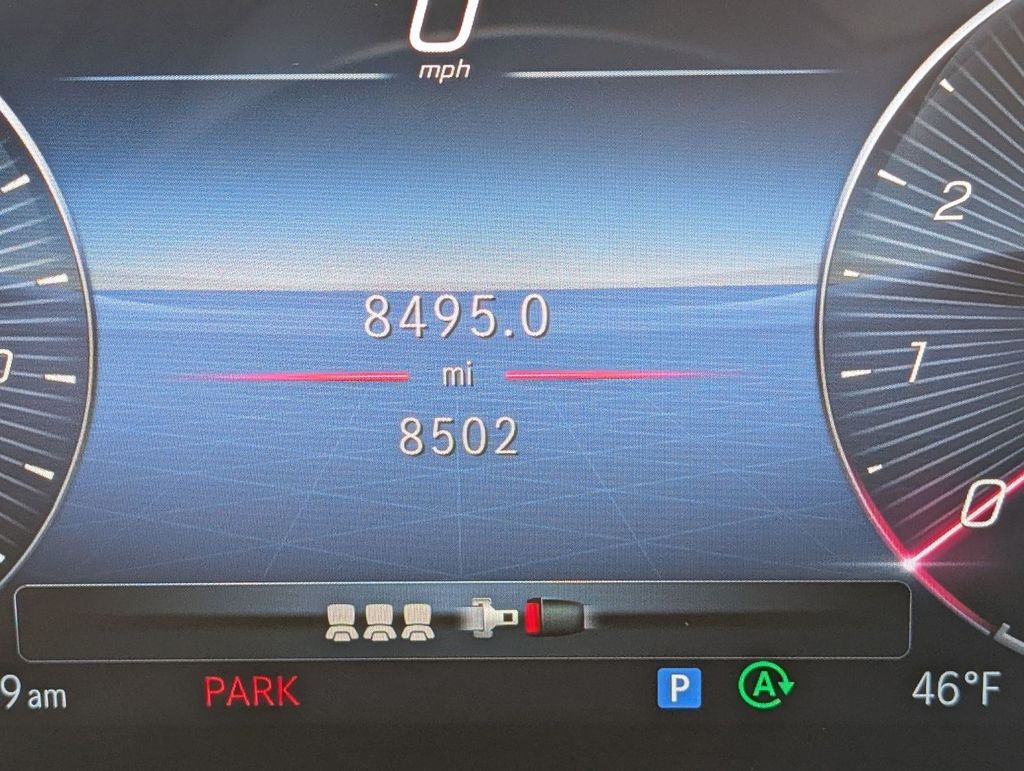 2025 Mercedes-Benz GLB Base - Photo 20