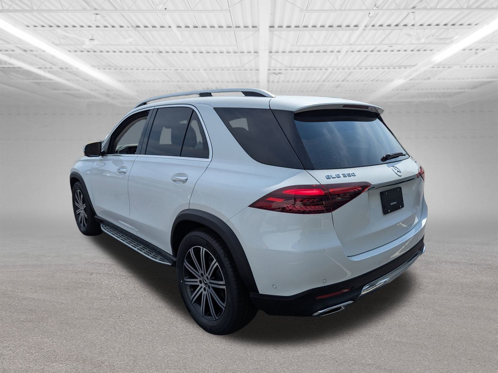 2025 Mercedes Benz GLE 350 4MATIC photo 4