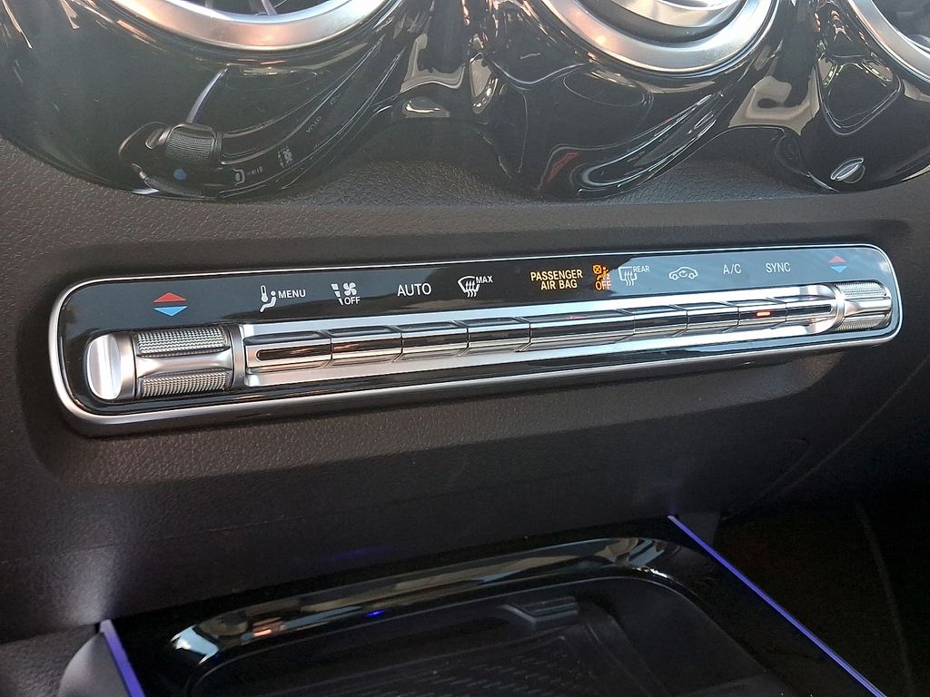 2026 Mercedes-Benz GLB GLB 250 - Photo 18