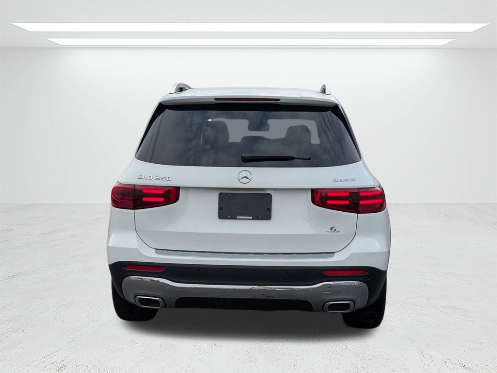 2025 Mercedes-Benz GLB Base - Photo 9