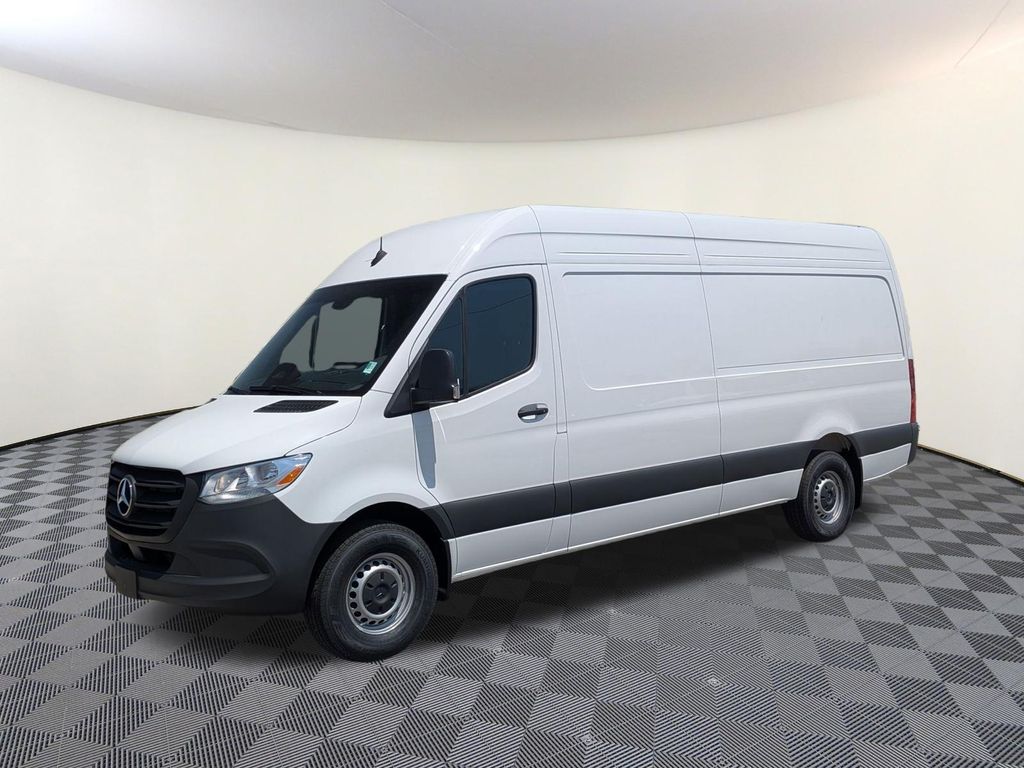 2026 Mercedes-Benz Sprinter 2500 170 WB High Roof's photo