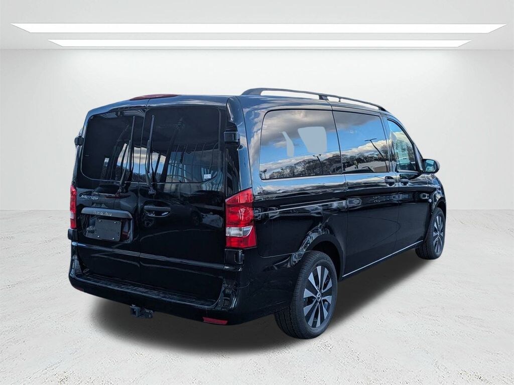 Used 2023 Mercedes-Benz Metris Passenger Minivan/Van
