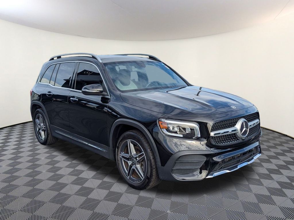 2021 Mercedes-Benz GLB Base