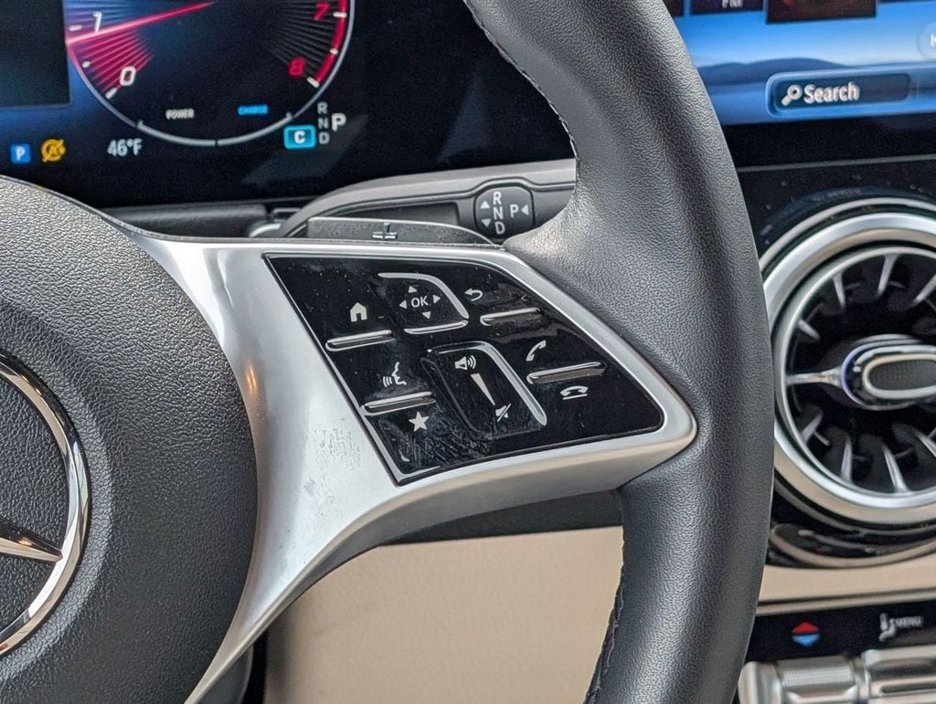 2025 Mercedes-Benz GLB Base - Photo 18