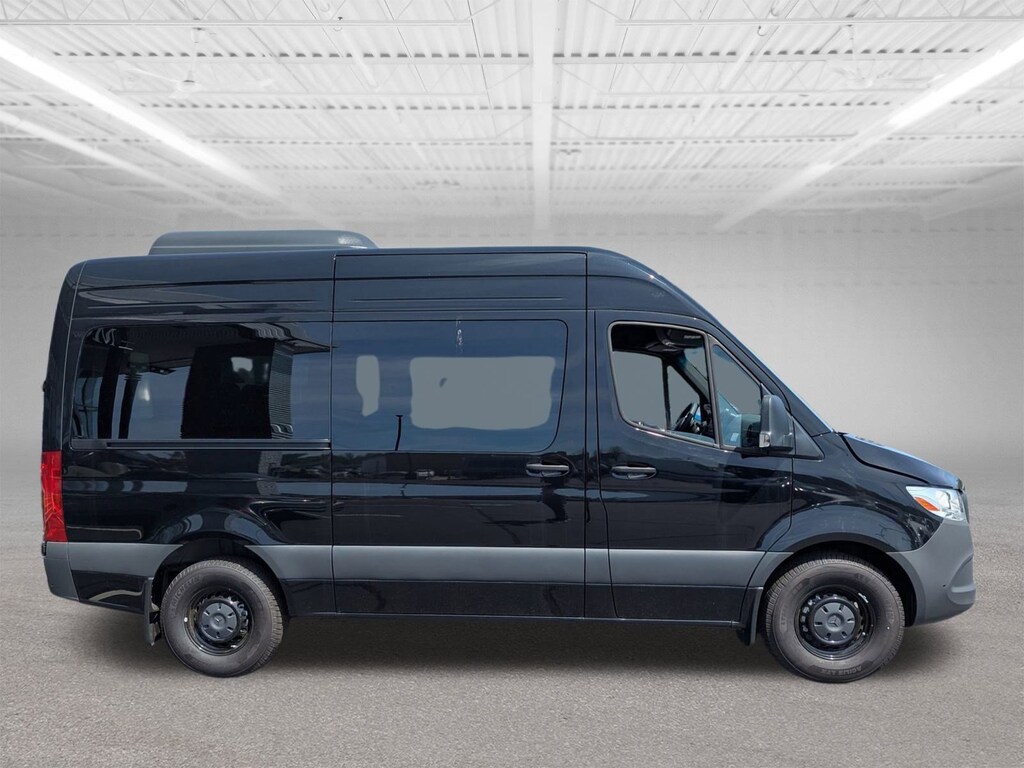 New 2024 Mercedes-Benz Sprinter 2500 Passenger 144 WB Minivan/Van