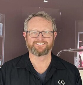 Staff member Jeffrey Albro from 4d91f8274426