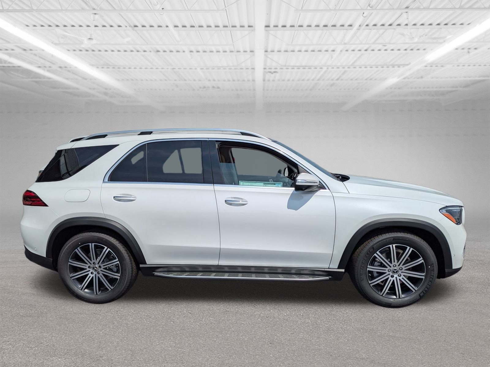 2025 Mercedes Benz GLE 350 4MATIC photo 2