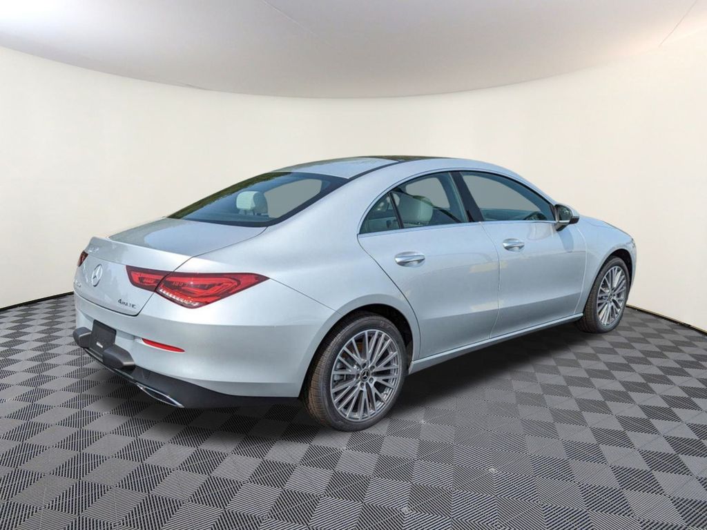 2023 Mercedes Benz CLA 250 4MATIC photo 3