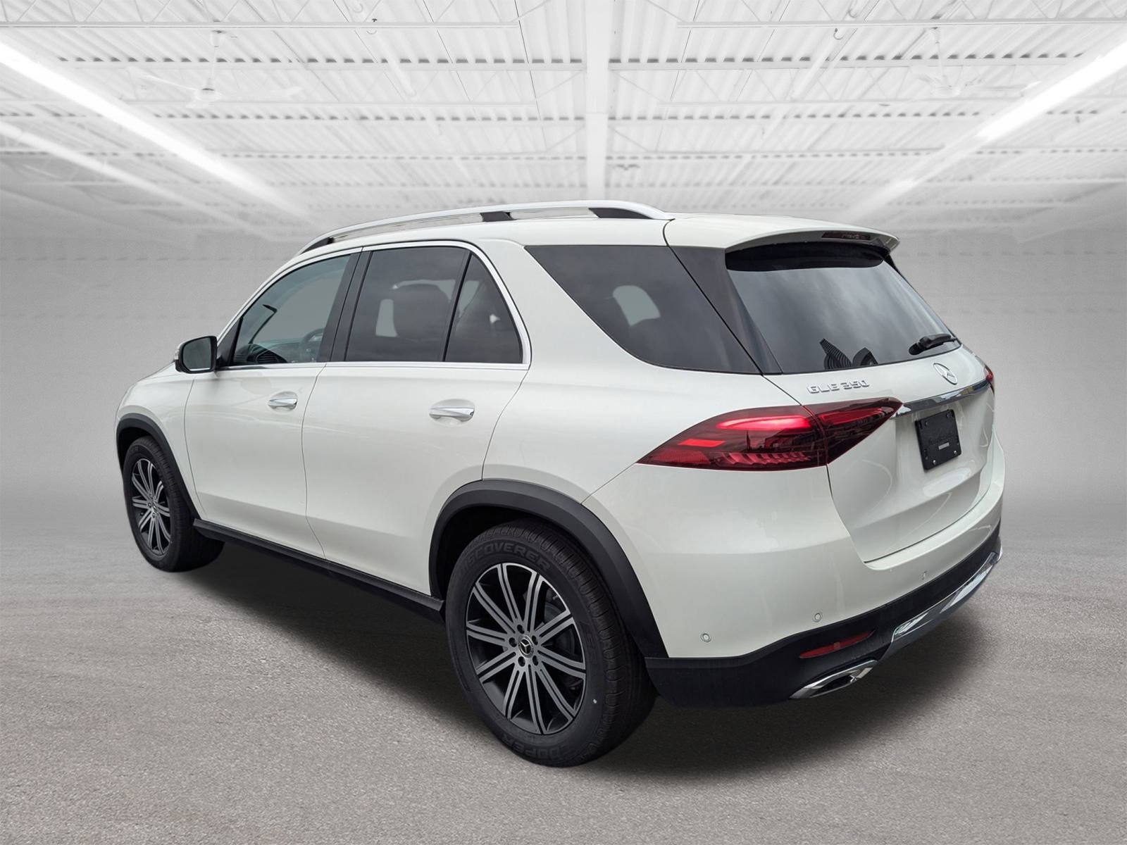 2026 Mercedes Benz GLE 350 4MATIC photo 3