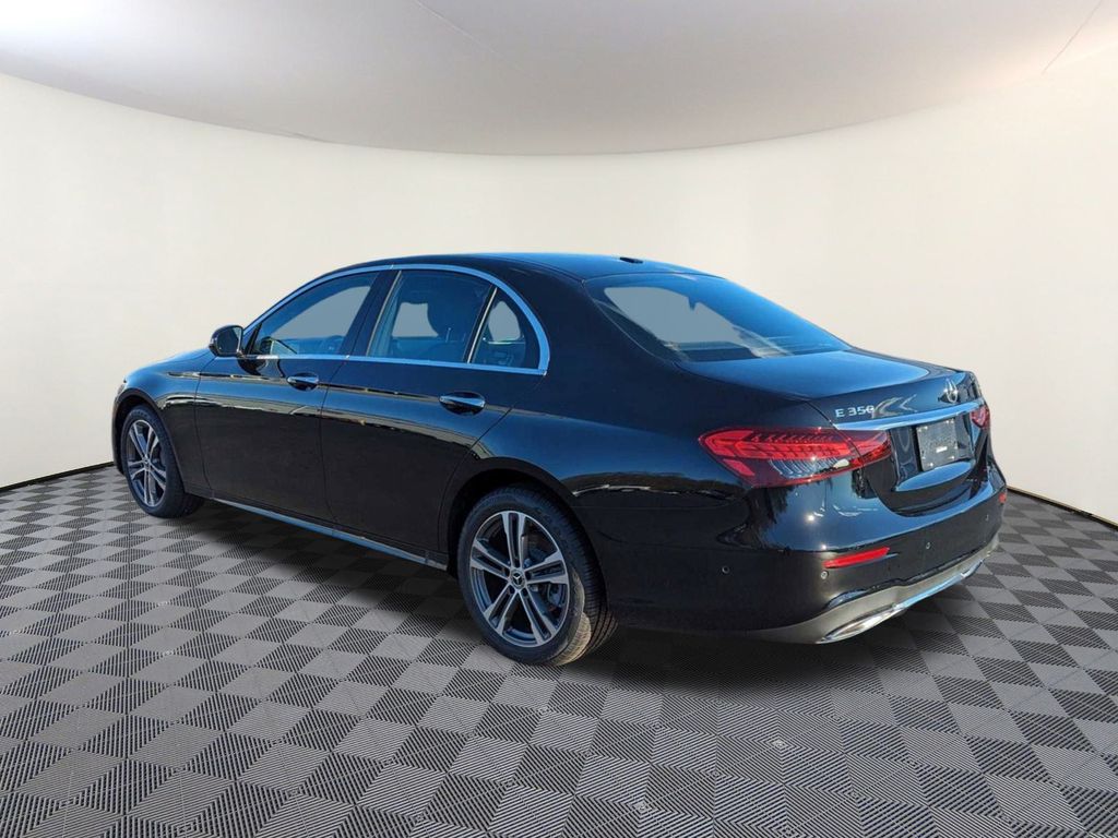 2023 Mercedes Benz E 350 4MATIC Sedan photo 4