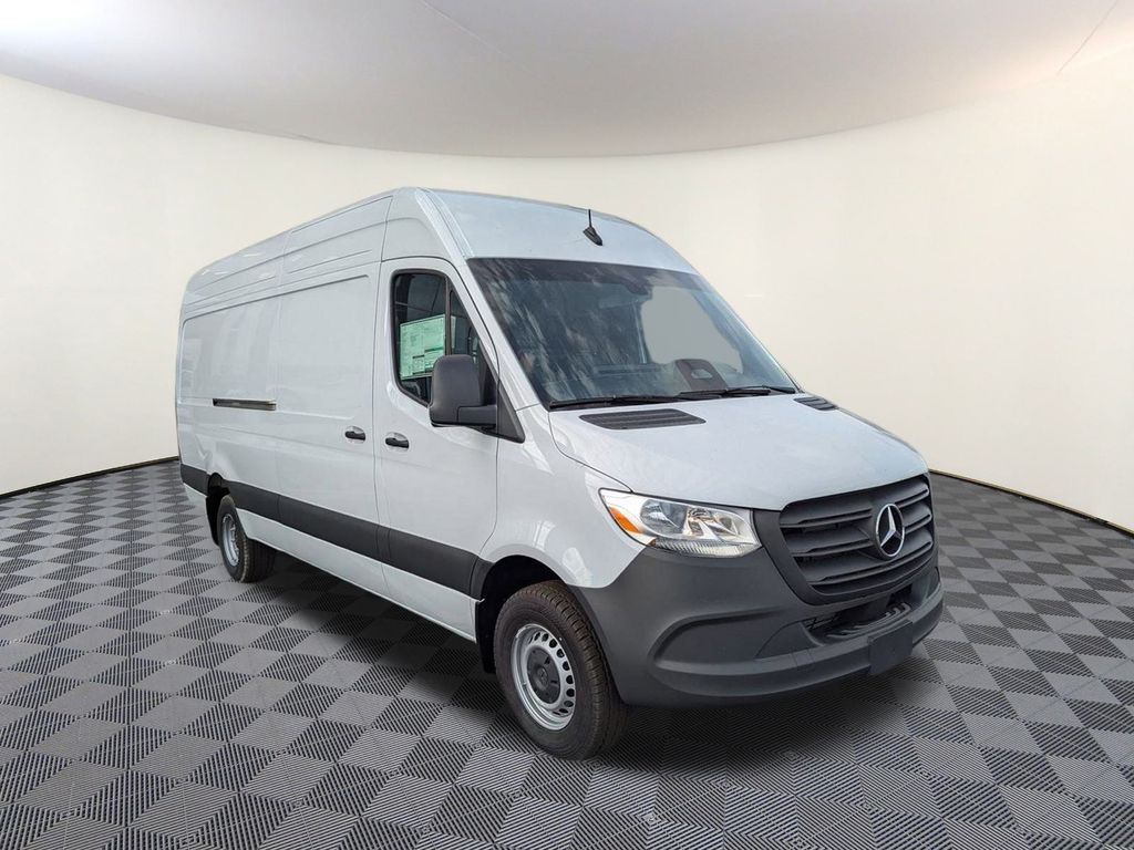 2025 Mercedes-Benz Sprinter Cargo Van Base's photo