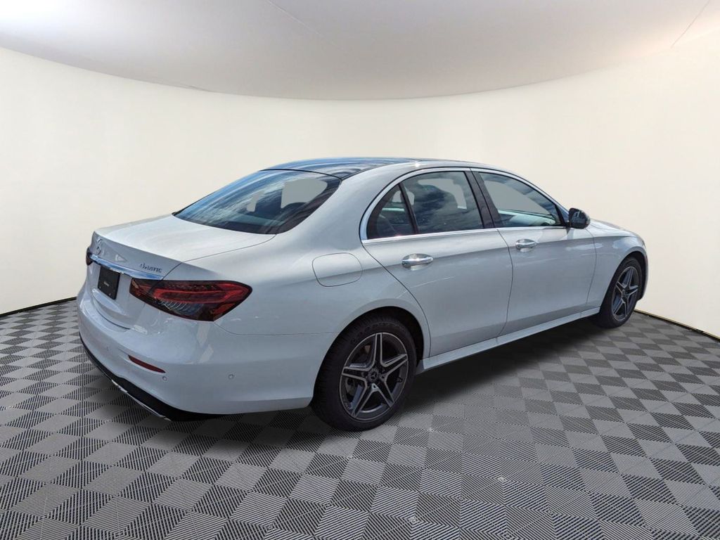 2023 Mercedes Benz E 350 4MATIC Sedan photo 3