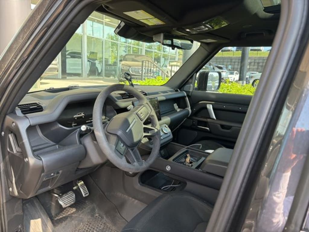 Used 2023 Land Rover Defender 110 V8 SUV