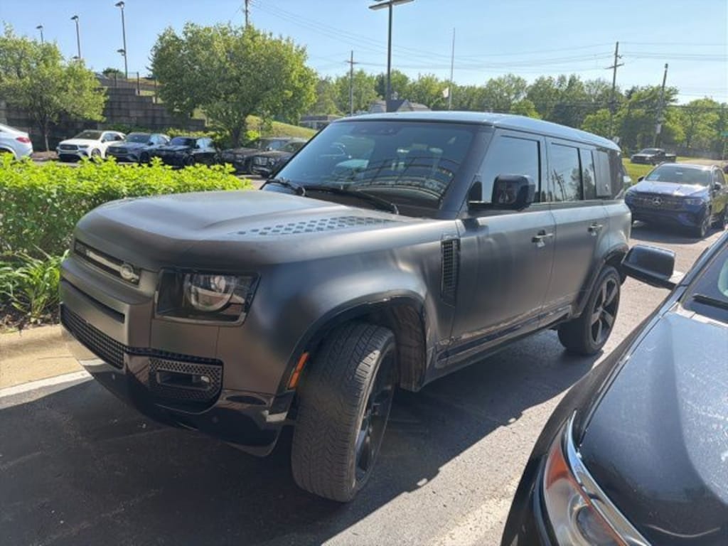 Used 2023 Land Rover Defender 110 V8 SUV