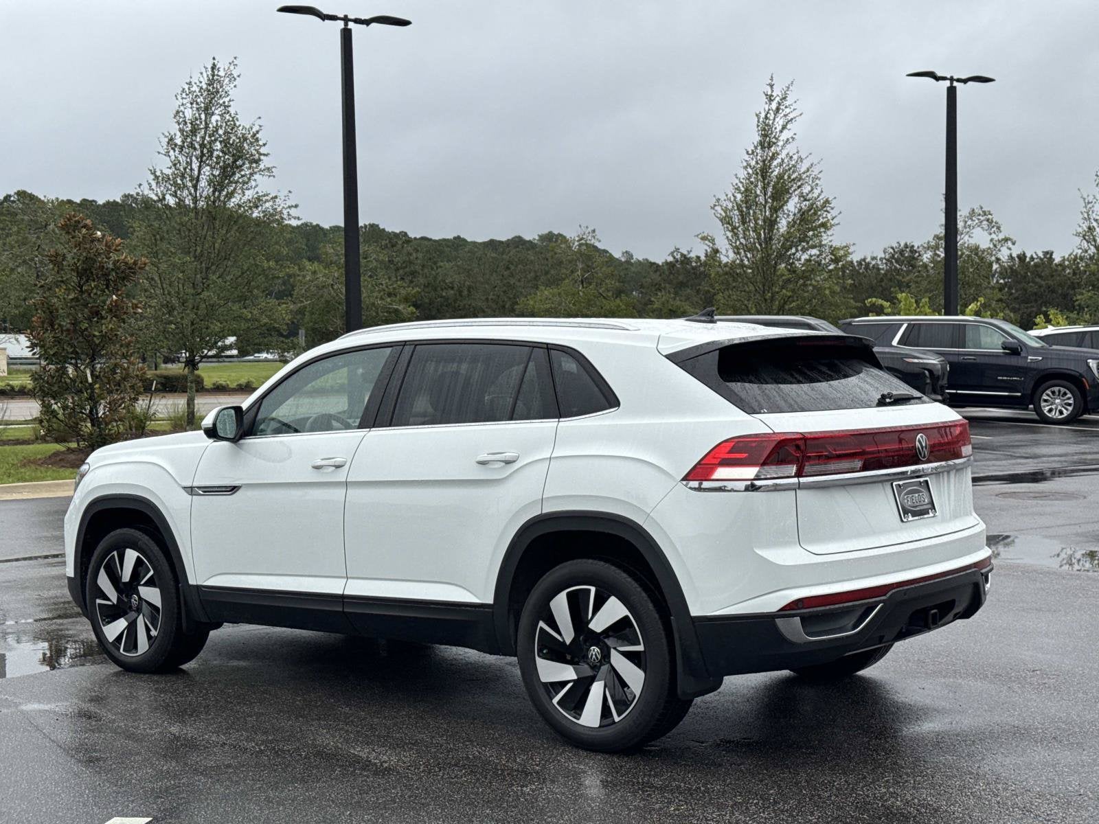 2024 Volkswagen Atlas Cross Sport SE w/Tech - Photo 6