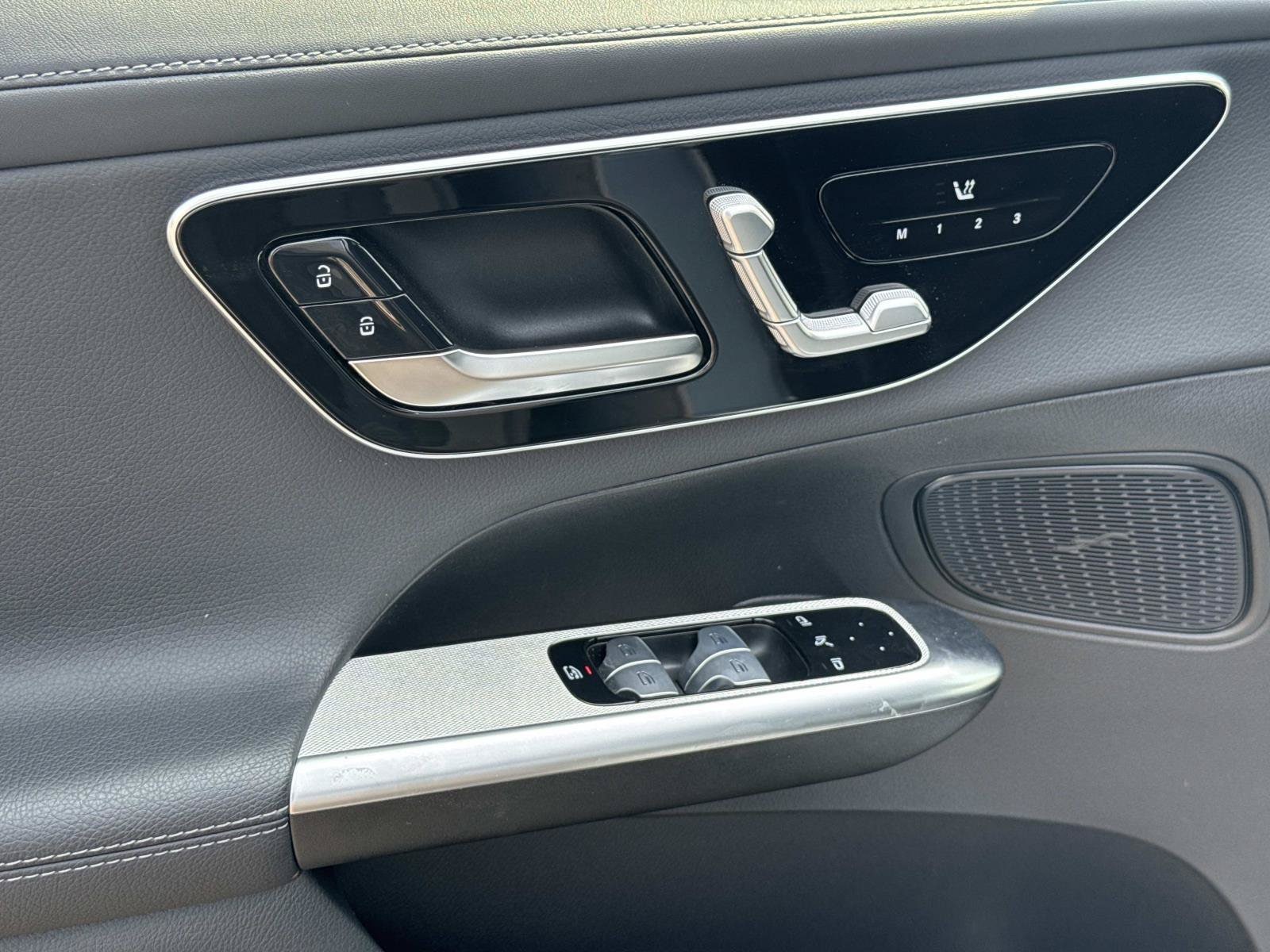 2025 Mercedes-Benz GLC Base - Photo 11