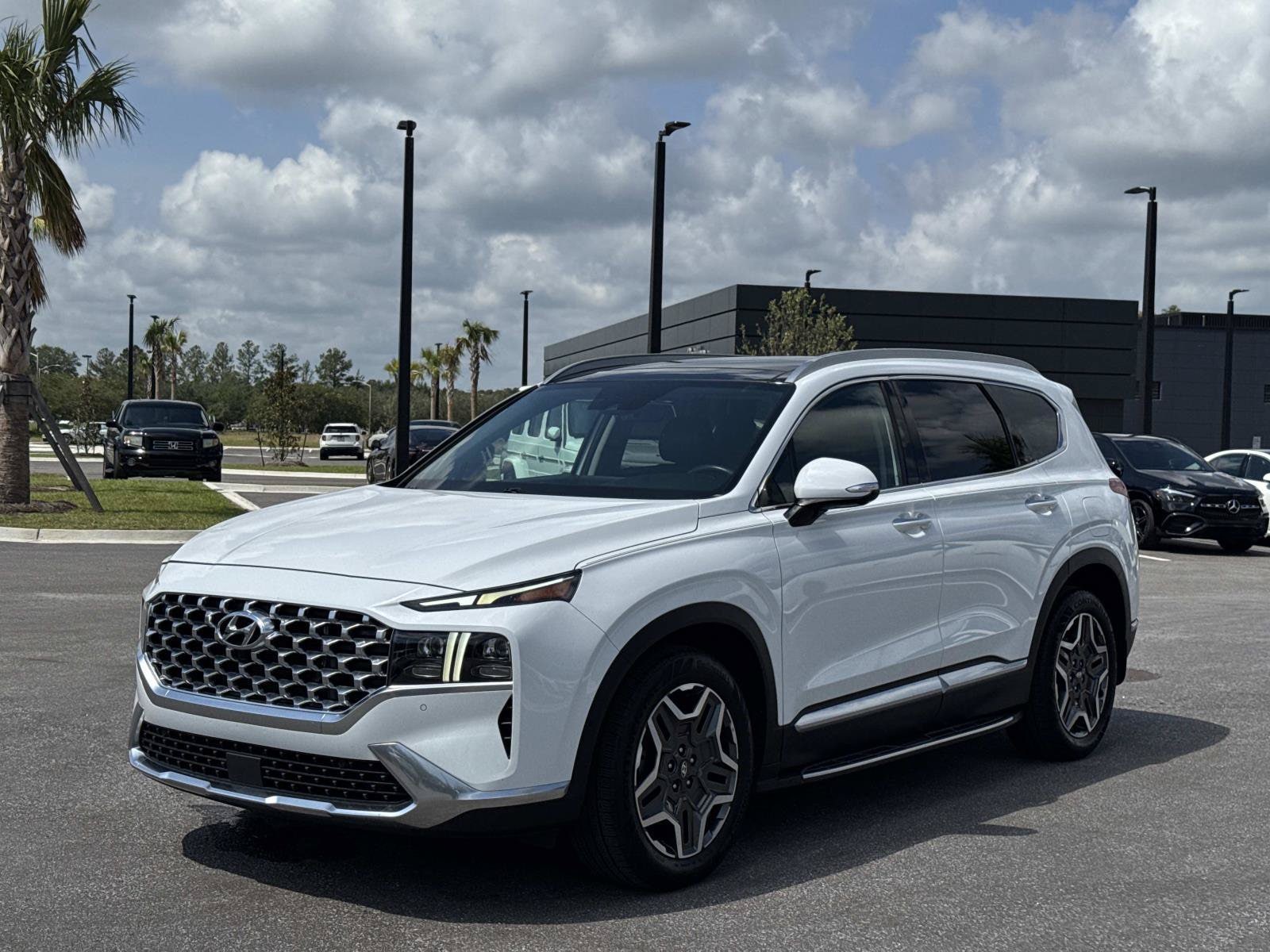 2023 Hyundai Santa Fe Limited - Photo 7