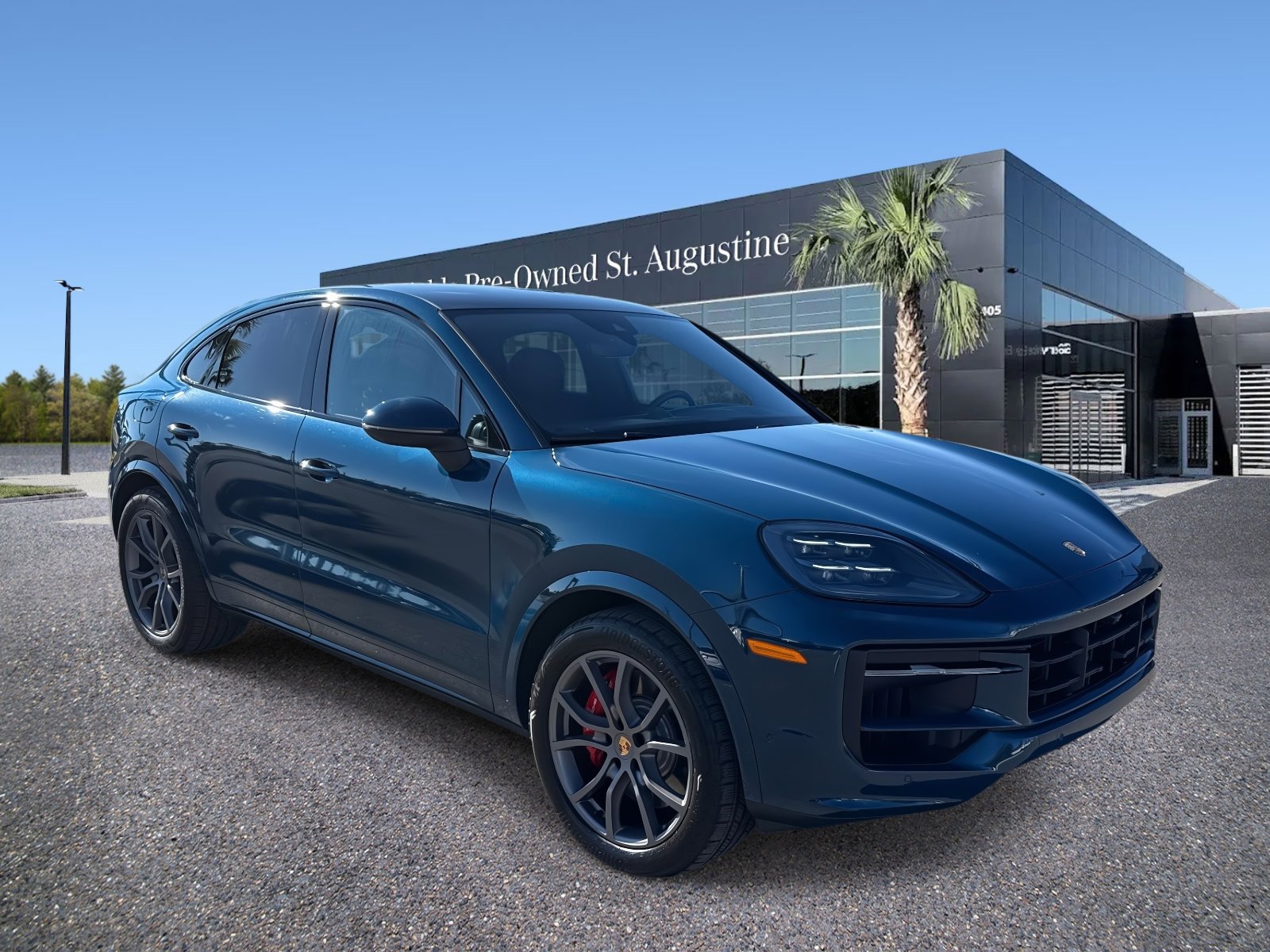 2024 Porsche Cayenne Coup S's photo