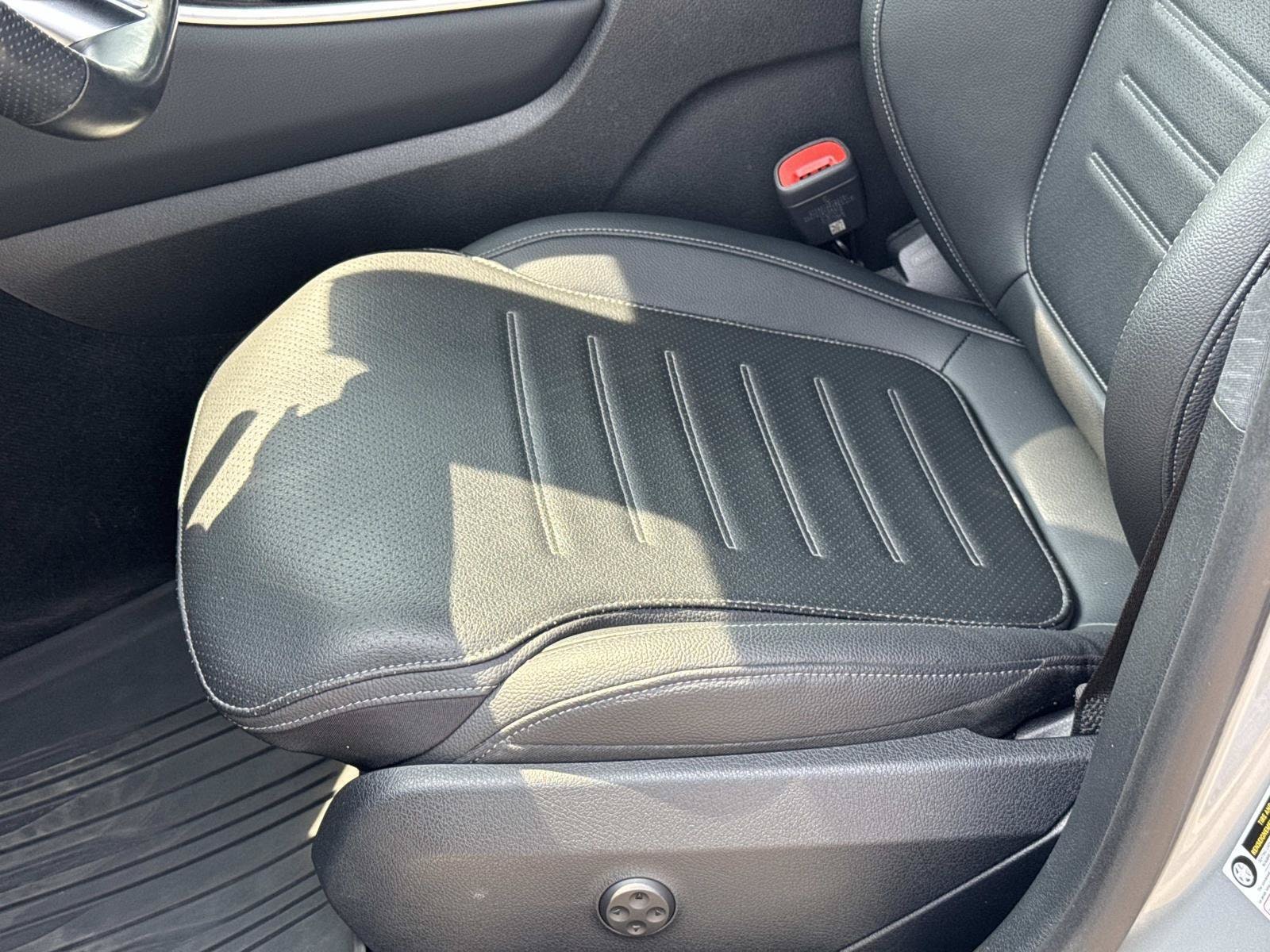 2025 Mercedes-Benz GLC Base - Photo 12