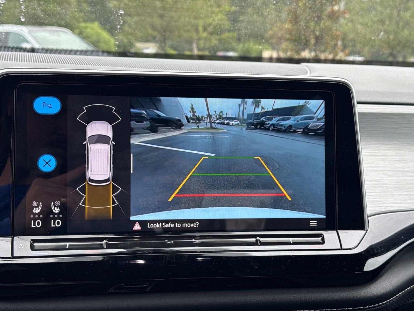 2024 Volkswagen Atlas Cross Sport SE w/Tech - Photo 23