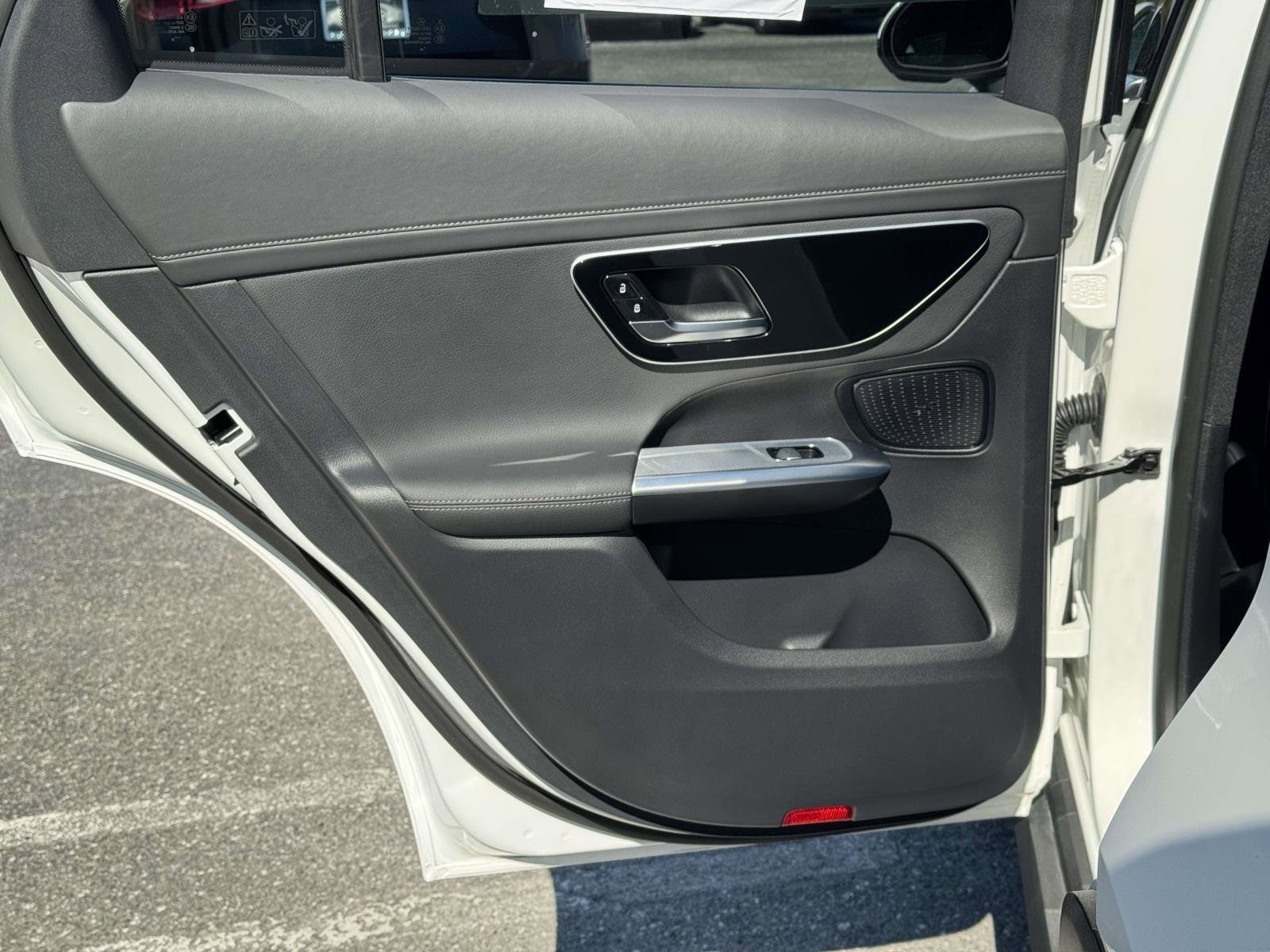 2024 Mercedes-Benz GLC GLC 300 - Photo 13