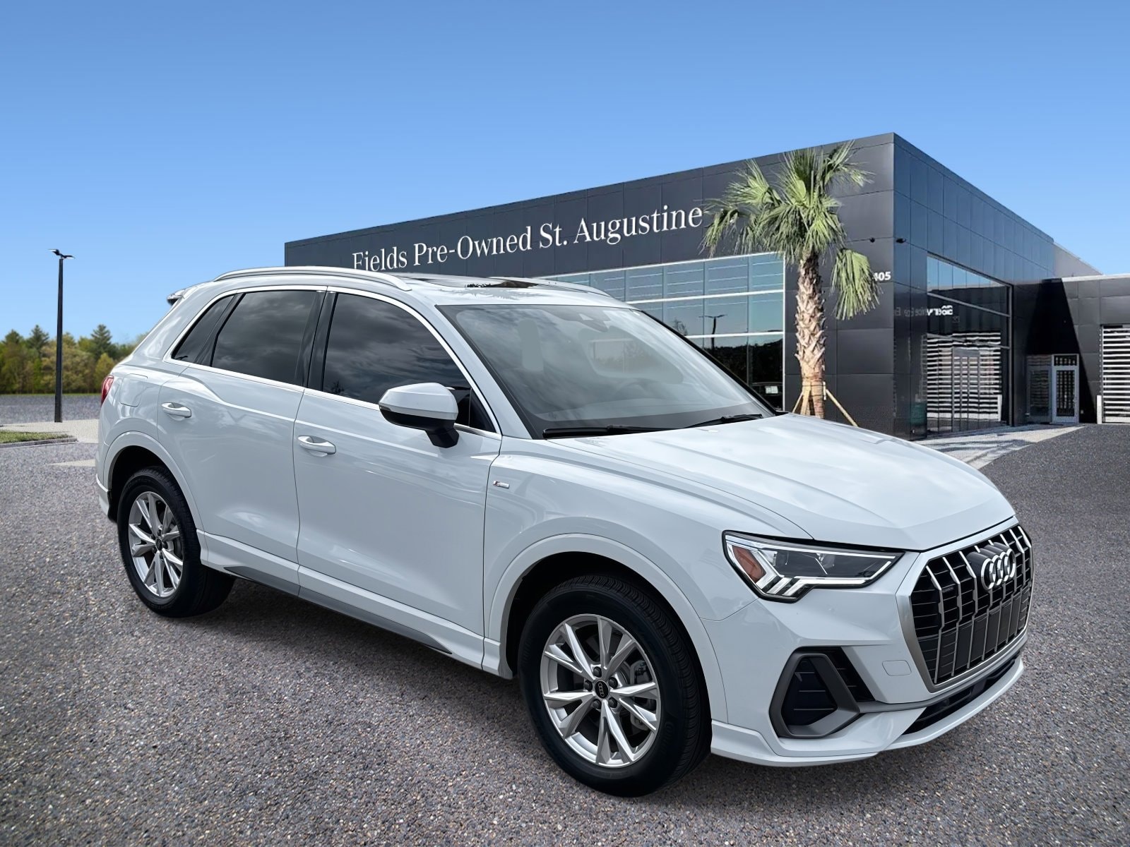 2024 Audi Q3 S Line Premium Plus's photo