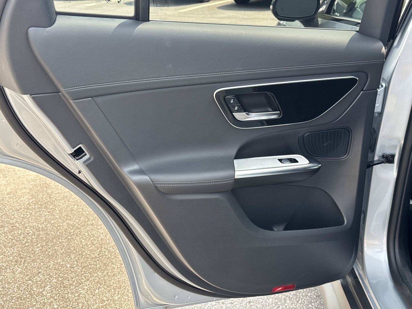 2025 Mercedes-Benz GLC Base - Photo 16