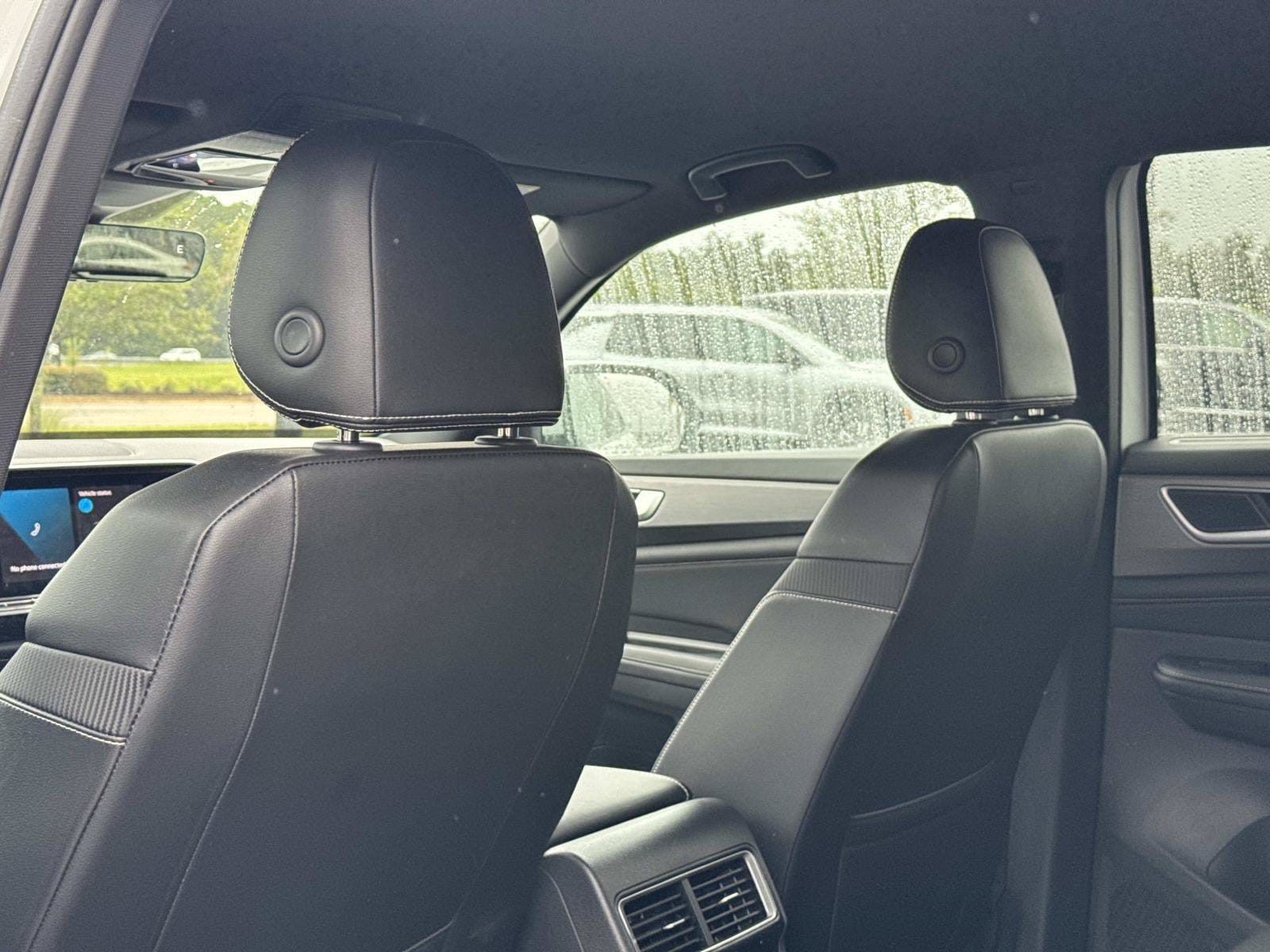 2024 Volkswagen Atlas Cross Sport SE w/Tech - Photo 19