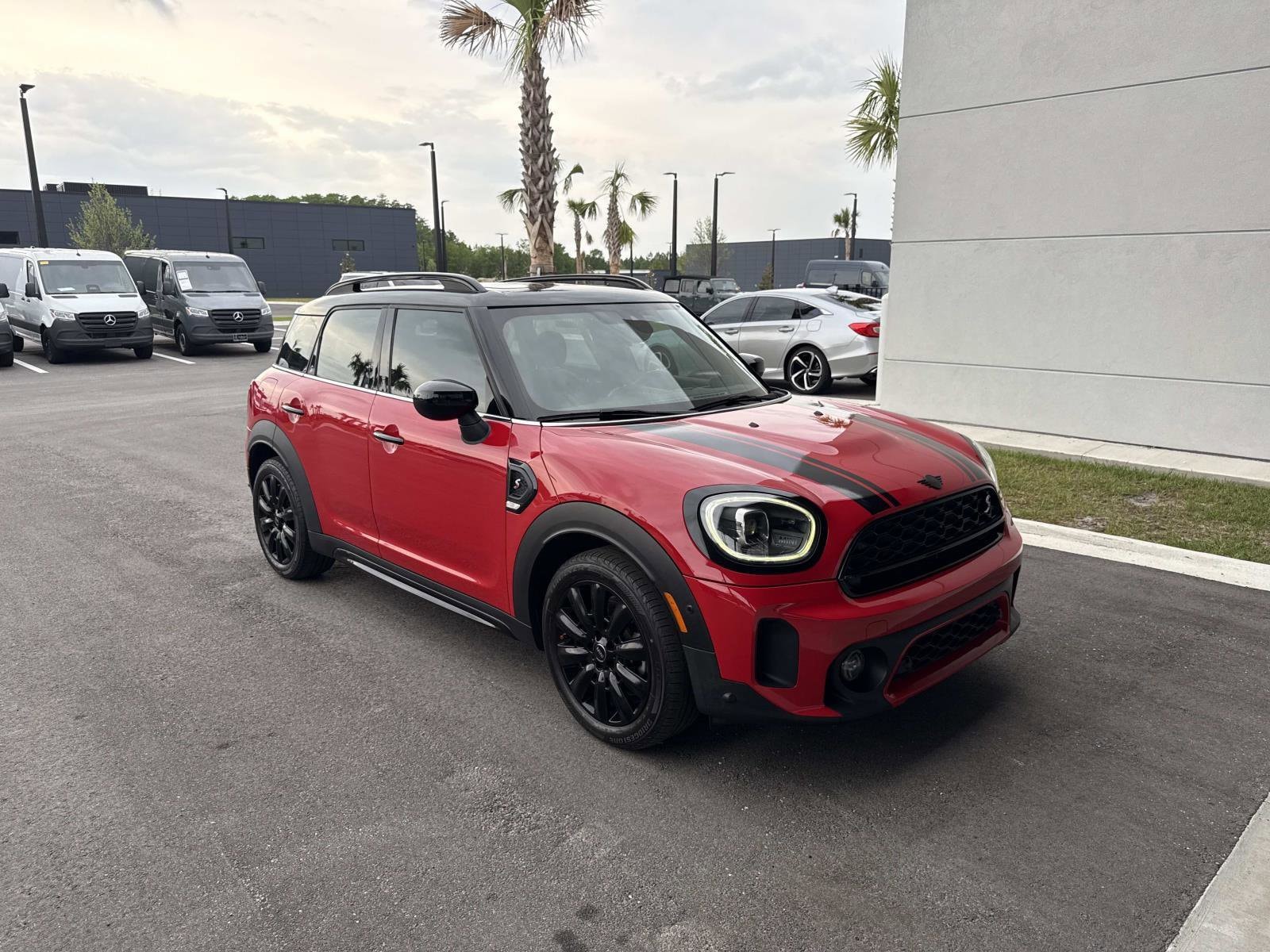 2024 MINI Countryman Cooper S's photo