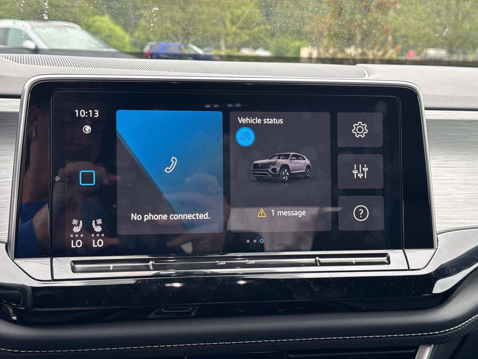 2024 Volkswagen Atlas Cross Sport SE w/Tech - Photo 22