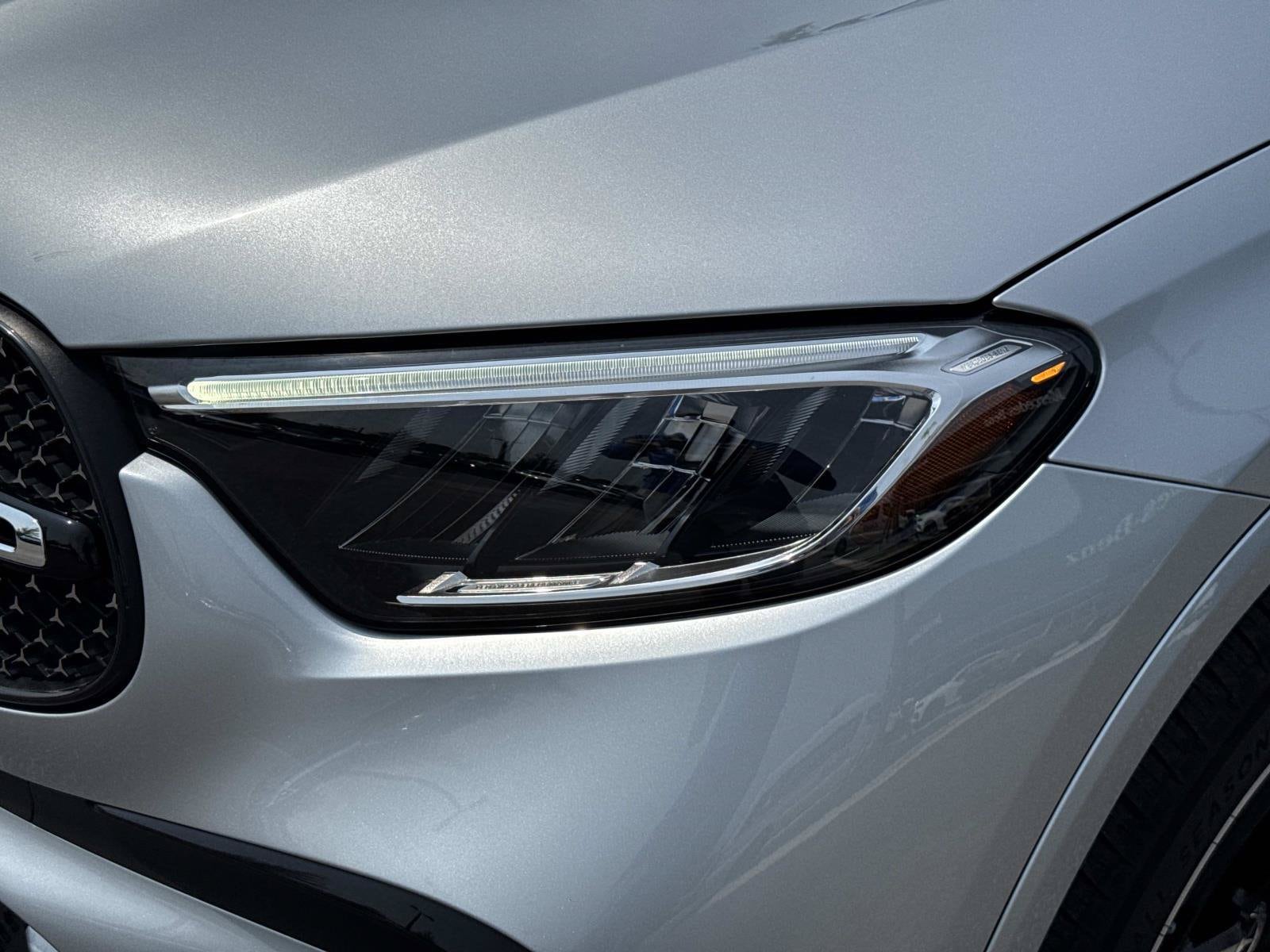 2025 Mercedes-Benz GLC Base - Photo 9