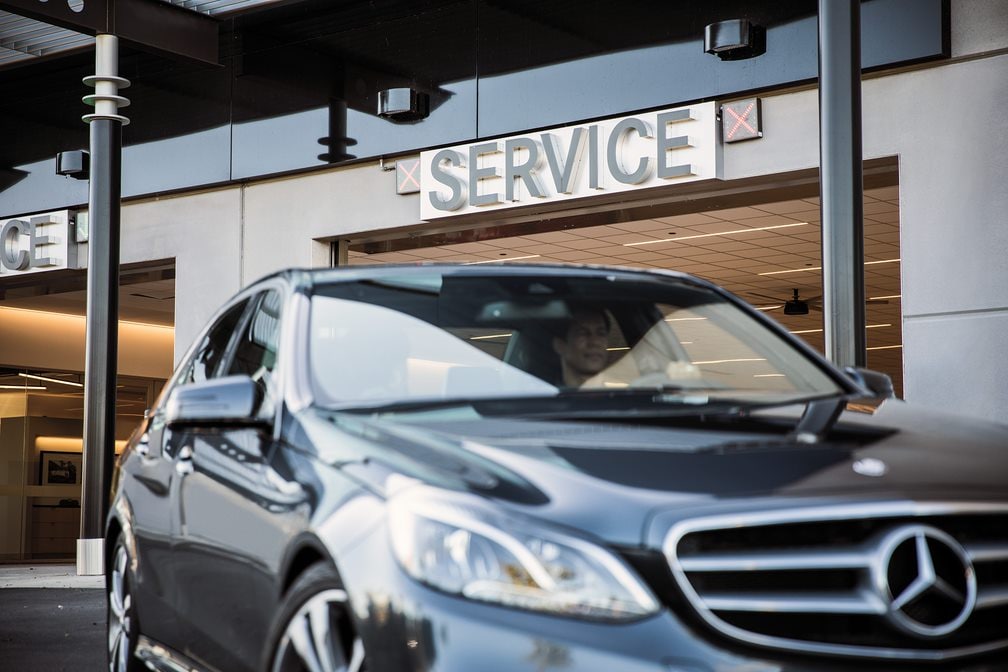 Mercedes-Benz service center