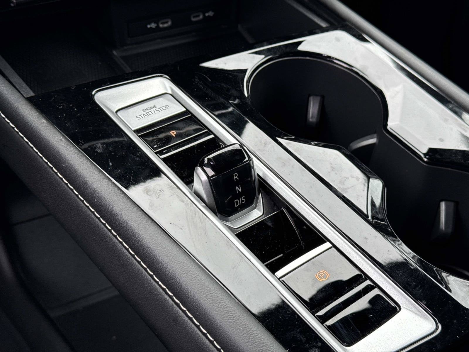 2024 Volkswagen Atlas Cross Sport SE w/Tech - Photo 25
