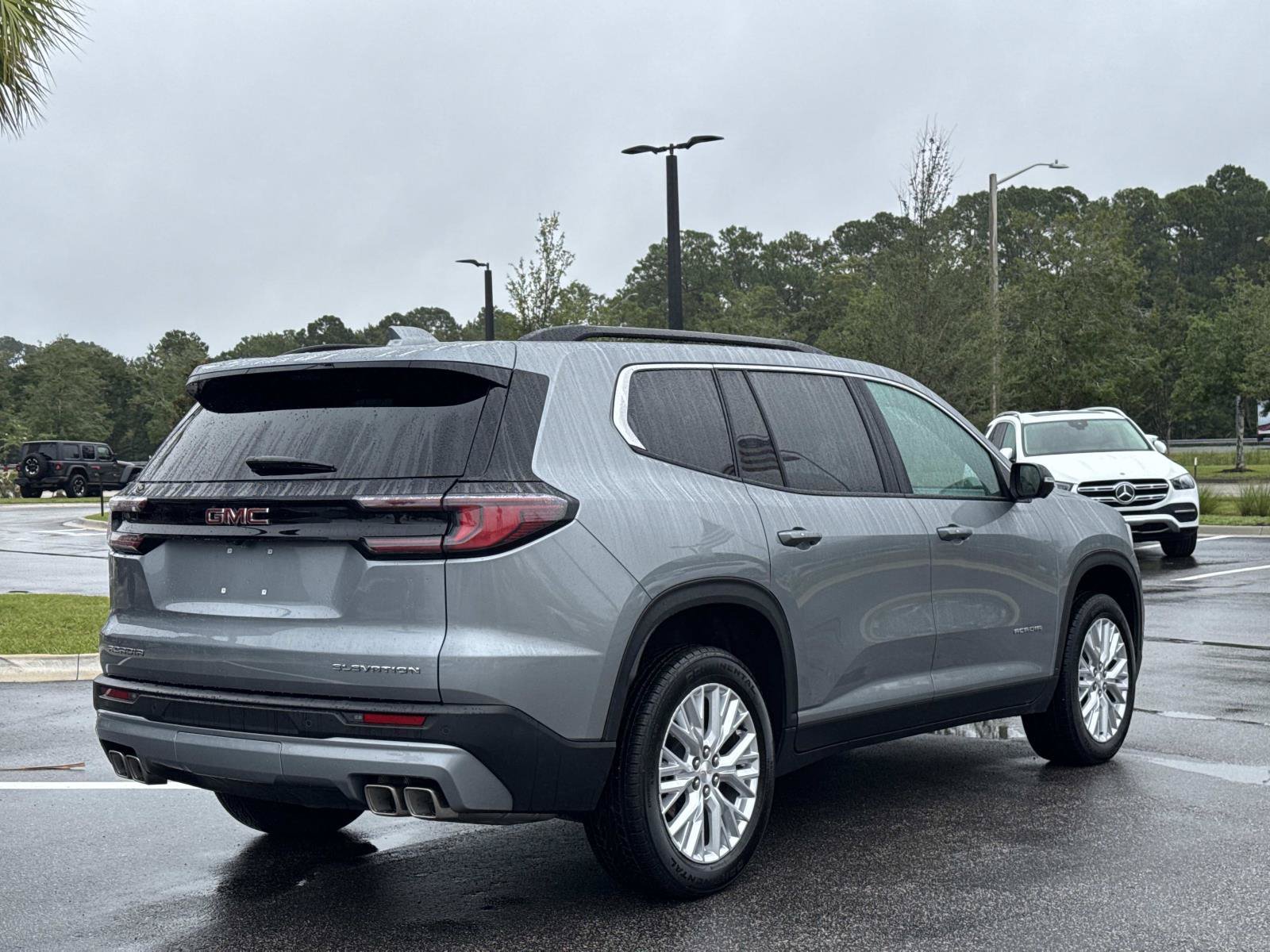 Used 2026 GMC Acadia Elevation FWD Elevation