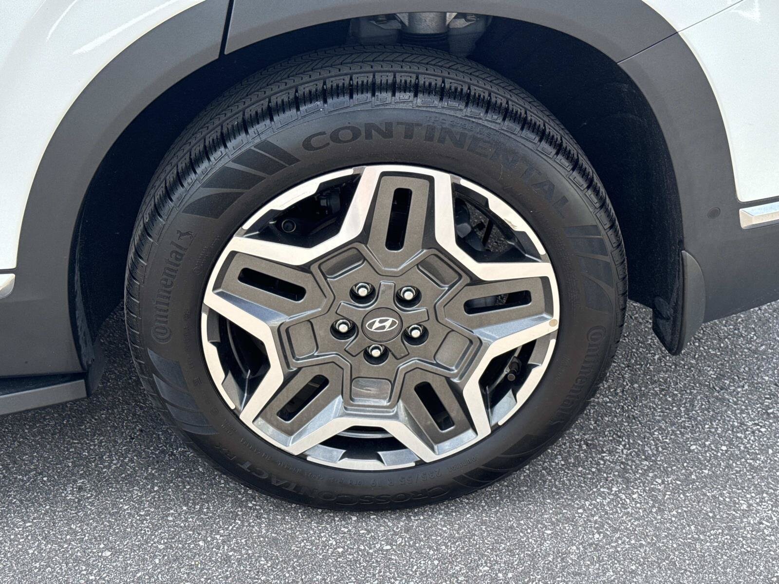 2023 Hyundai Santa Fe Limited - Photo 21
