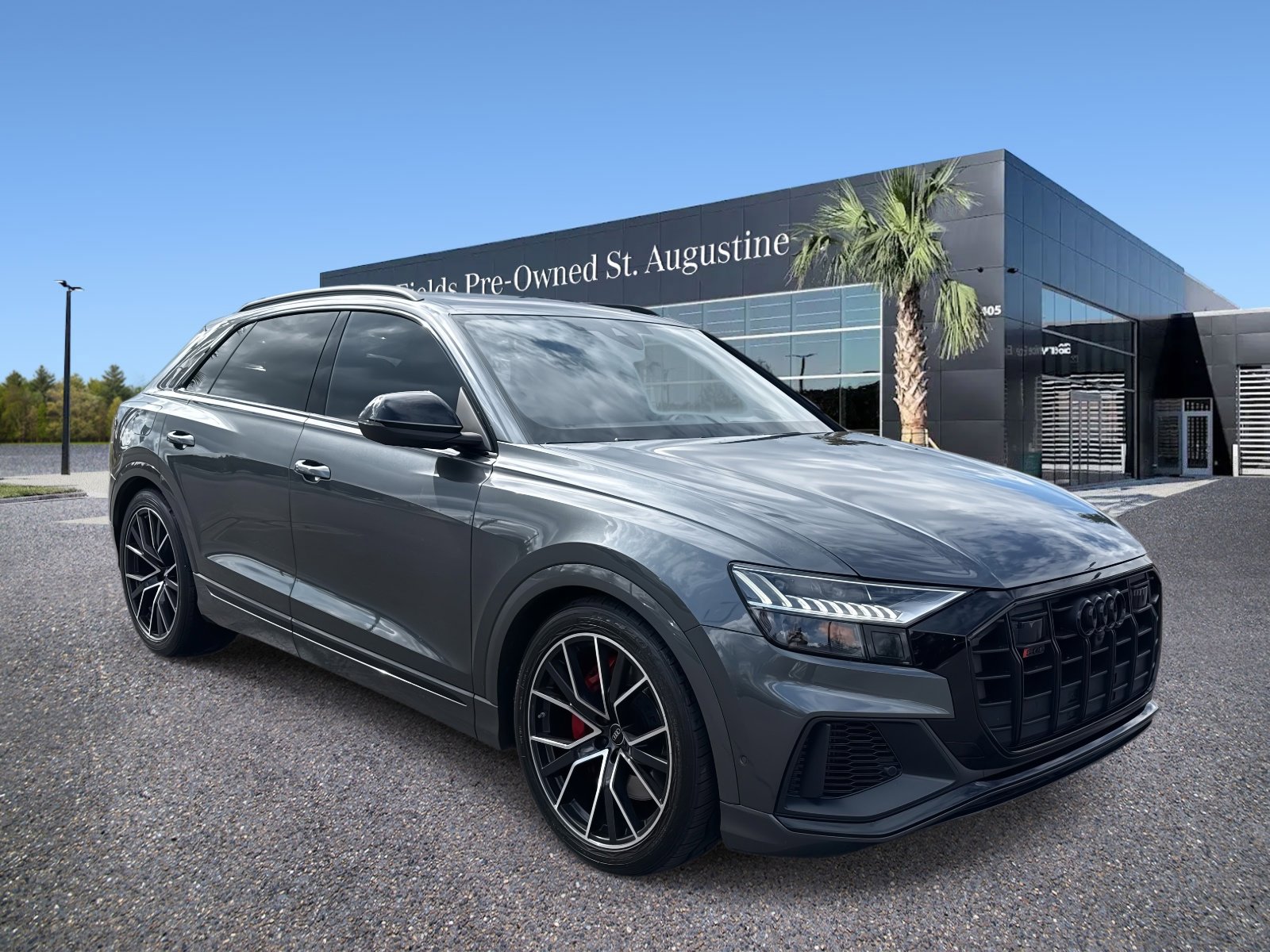 2022 Audi SQ8 Prestige's photo