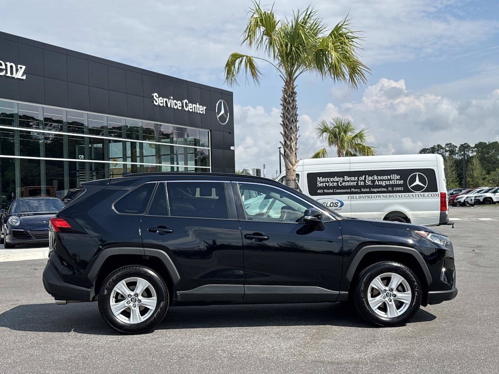 Used 2020 Toyota RAV4 XLE XLE FWD