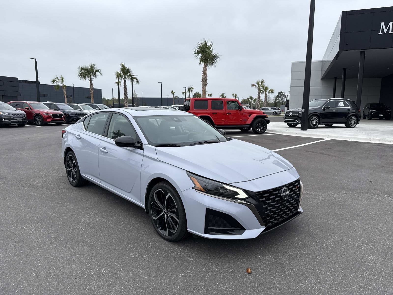 2024 Nissan Altima SR