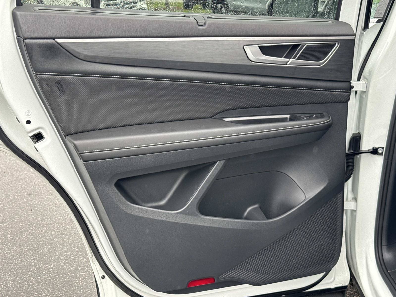 2024 Volkswagen Atlas Cross Sport SE w/Tech - Photo 16