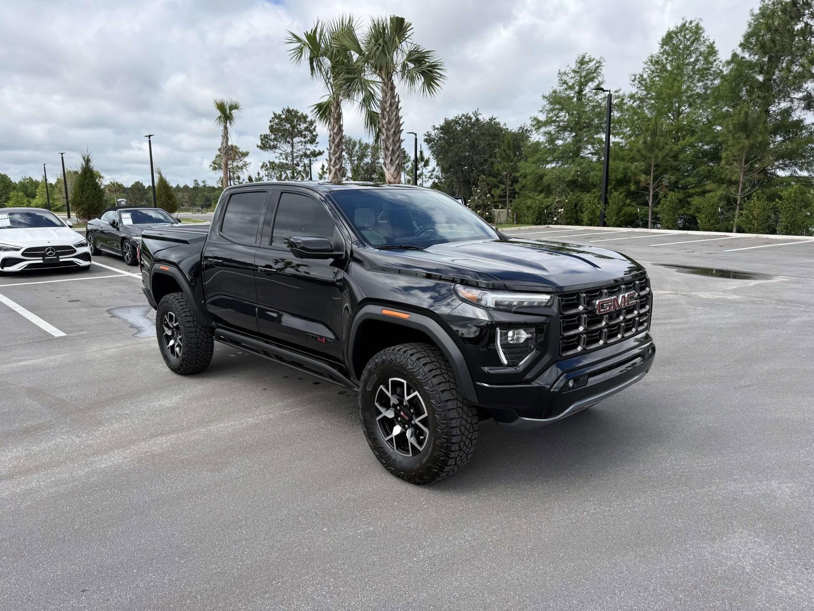 2024 GMC Canyon 4WD AT4X Crew Cab Short Box's photo